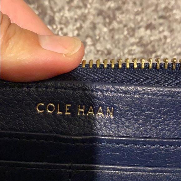 Cole Haan wallet - Picture 2 of 3